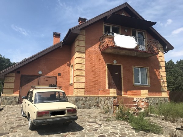 Вы желаете купить дом? ПРОДАЕТСЯ ДОМ. Город Залесье. Район Броварской Цена 65000.00дол код в базе 124599