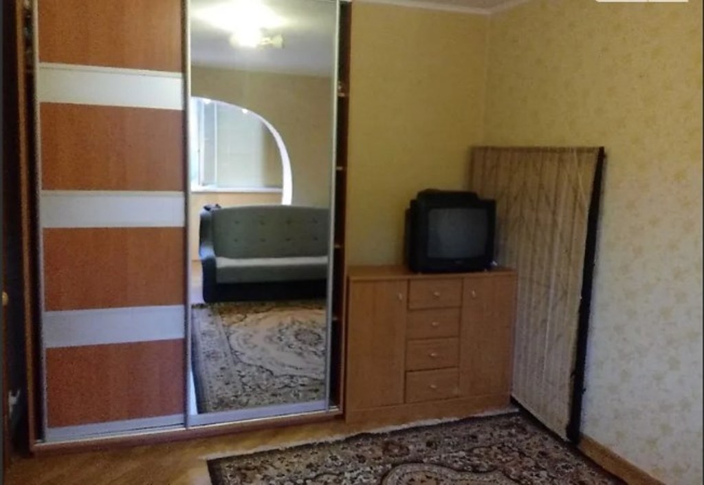 Продаєтся 1-кімн. квартира. Київ. Район Шевченківський Цена 42 000дол код в базе 254040 Вы желаете купить квартиру? ПРОДАЕТСЯ 1-комн. квартира. Город Київ. Район Шевченківський Цена 42000.00дол код в базе 254040
