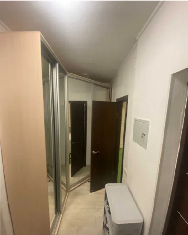 Продаєтся 1-кімн. квартира. Київ. Район Святошинський Цена 53 000дол код в базе 281361 Вы желаете купить квартиру? ПРОДАЕТСЯ 1-комн. квартира. Город Київ. Район Святошинський Цена 53000.00дол код в базе 281361