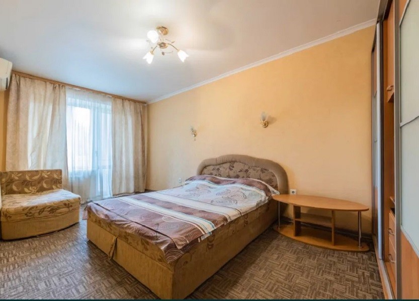 Продаєтся 1-кімн. квартира. Київ. Район Солом'янський Цена 54 900дол код в базе 283703 Вы желаете купить квартиру? ПРОДАЕТСЯ 1-комн. квартира. Город Київ. Район Солом'янський Цена 54900.00дол код в базе 283703