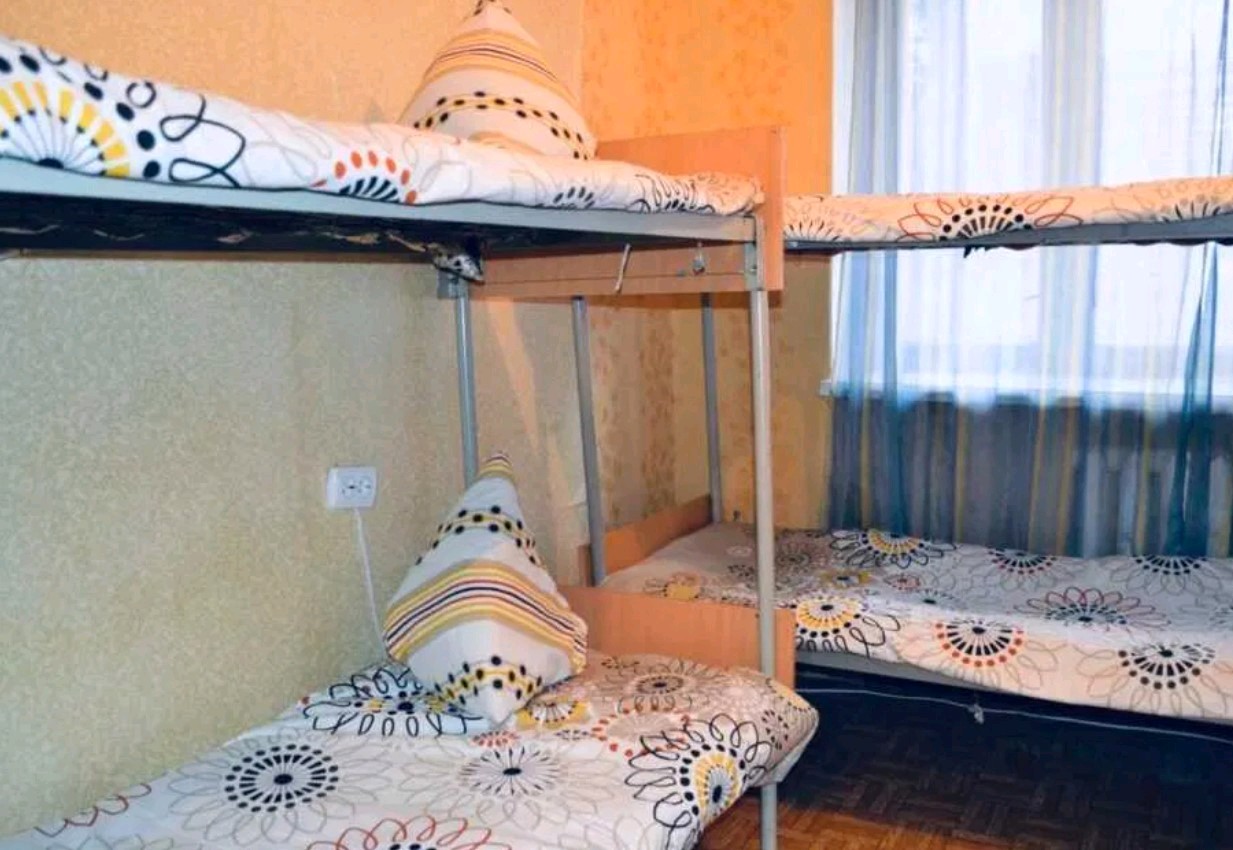Продаєтся 4-кімн. квартира. Київ. Район Святошинський Цена 90 000дол код в базе 287568 Вы желаете купить квартиру? ПРОДАЕТСЯ 4-комн. квартира. Город Київ. Район Святошинський Цена 90000.00дол код в базе 287568
