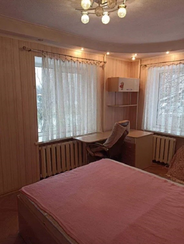 Продаєтся 2-кімн. квартира. Київ. Район Голосіївський Цена 54 000дол код в базе 294170 Вы желаете купить квартиру? ПРОДАЕТСЯ 2-комн. квартира. Город Київ. Район Голосіївський Цена 54000.00дол код в базе 294170