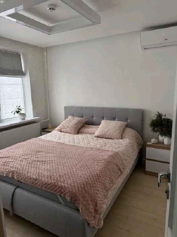 Продаєтся 1-кімн. квартира. Київ. Район Святошинський Цена 45 000дол код в базе 296961 Вы желаете купить квартиру? ПРОДАЕТСЯ 1-комн. квартира. Город Київ. Район Святошинський Цена 45000.00дол код в базе 296961