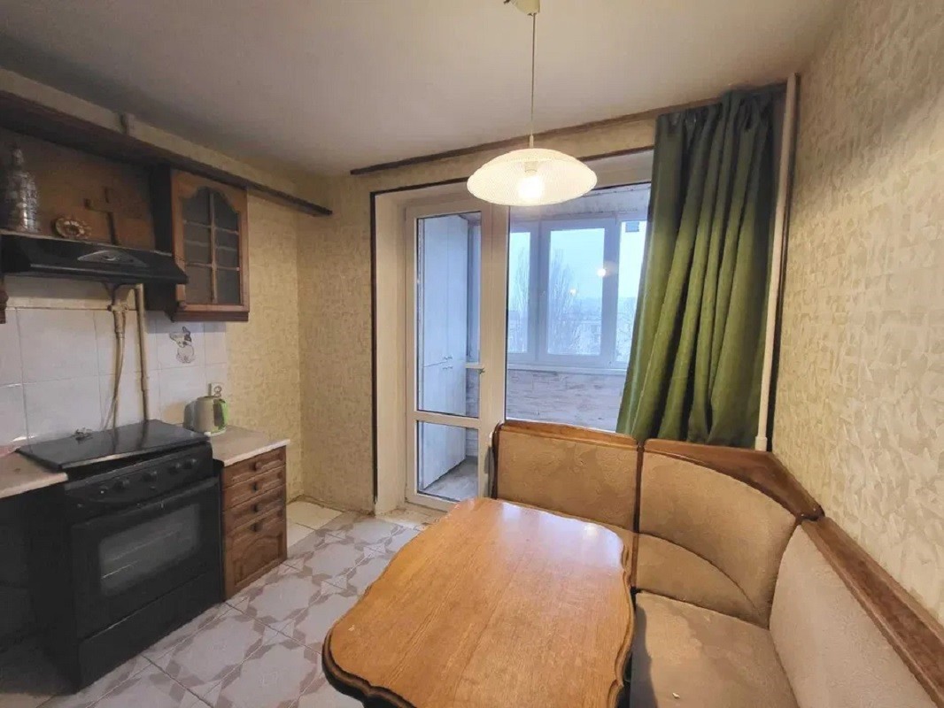 Вы желаете купить квартиру? ПРОДАЕТСЯ 2-комн. квартира. Город Київ. Район Святошинський Цена 64900.00дол код в базе 94